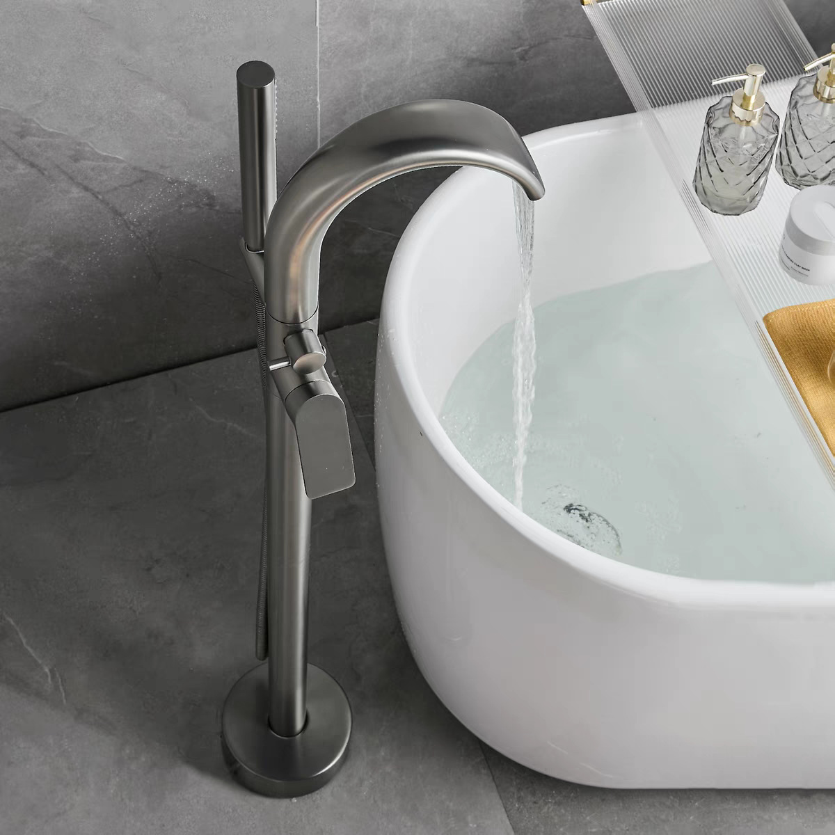 Gun Metal Hot Cold Freestandin - огляд і ціна Freestanding Bathtub Filler Faucet Floor
